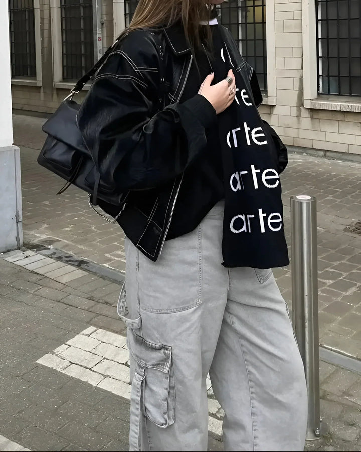 Rory | Women’s jacket with oversized fit and contrast stitching