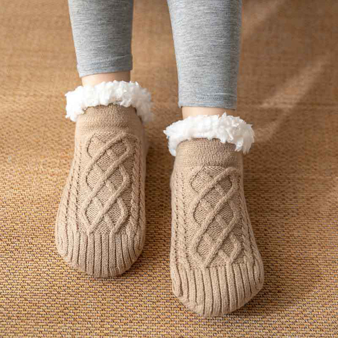 Rodelyn | Women’s brushed fleece anti-slip socks