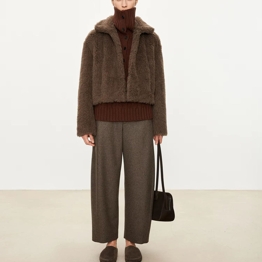 Ola | Women’s faux-fur zip jacket with a soft lapel collar and clean seasonal structure