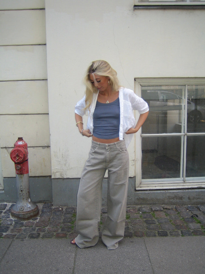 Naya | Women’s wide-leg jeans with baggy fit and versatile waist
