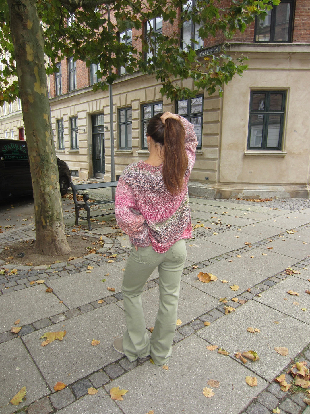 Zola | Women’s jeans with fringe details and flared silhouette