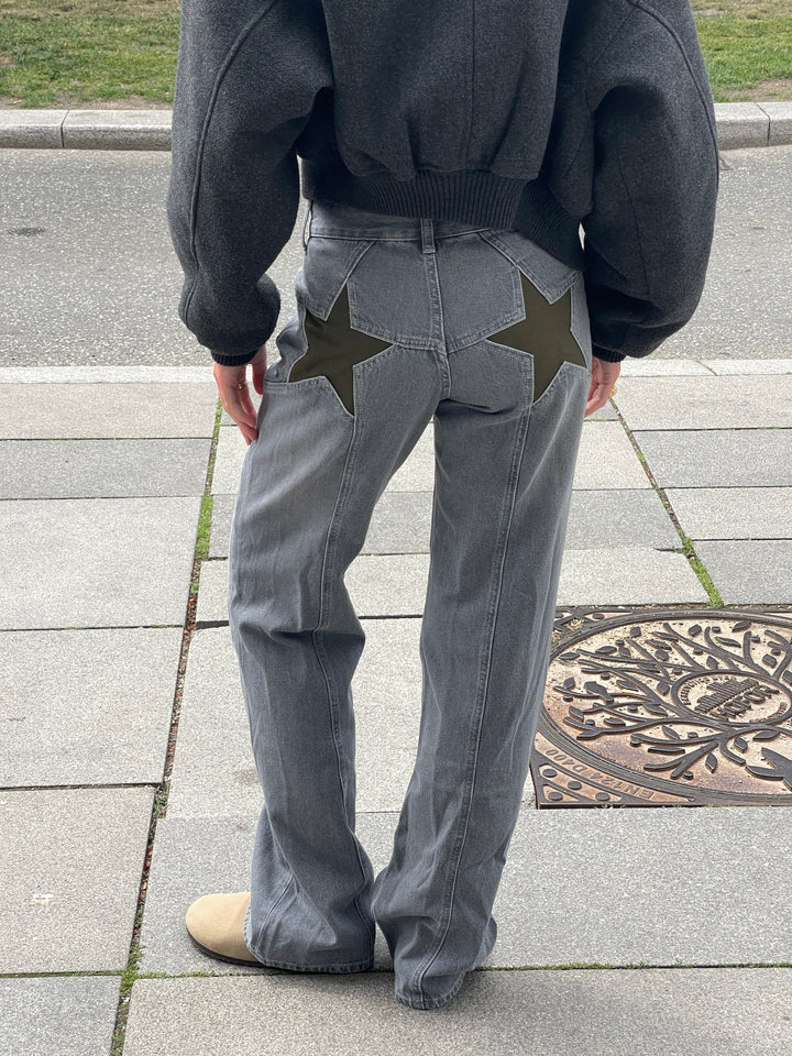 Mindy | Women’s jeans with star accents and straight fit