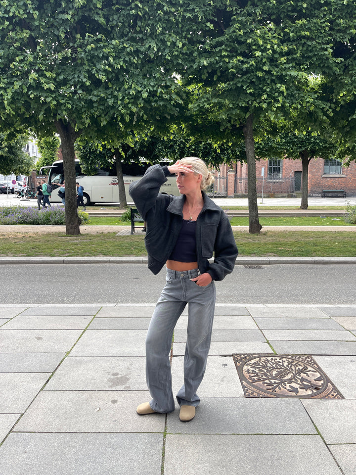 Mindy | Women’s jeans with star accents and straight fit