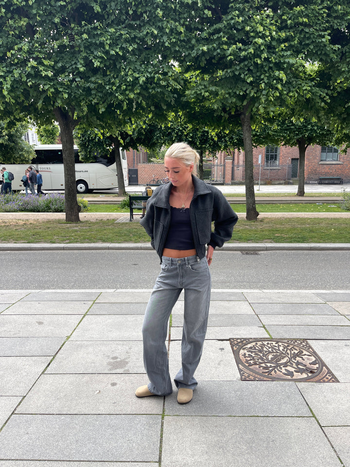 Mindy | Women’s jeans with star accents and straight fit