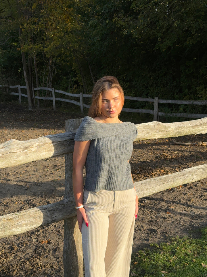 Petra | Women’s off-shoulder knit top with ribbed design