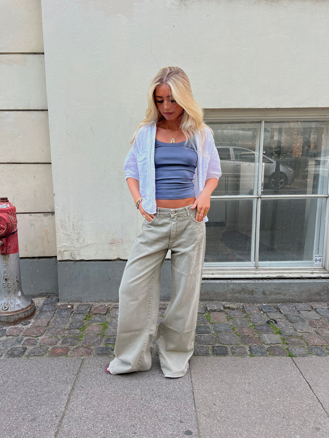 Naya | Women’s wide-leg jeans with baggy fit and versatile waist