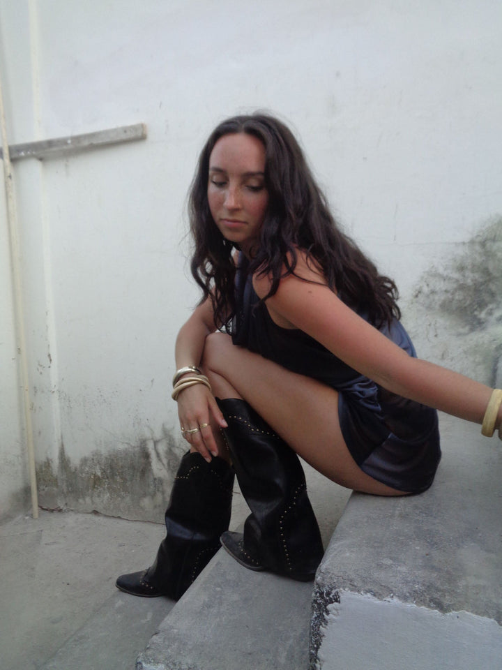 Alyssa | Women’s knee-high boots with gold accents and small heel