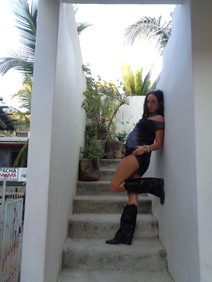 Alyssa | Women’s knee-high boots with gold accents and small heel