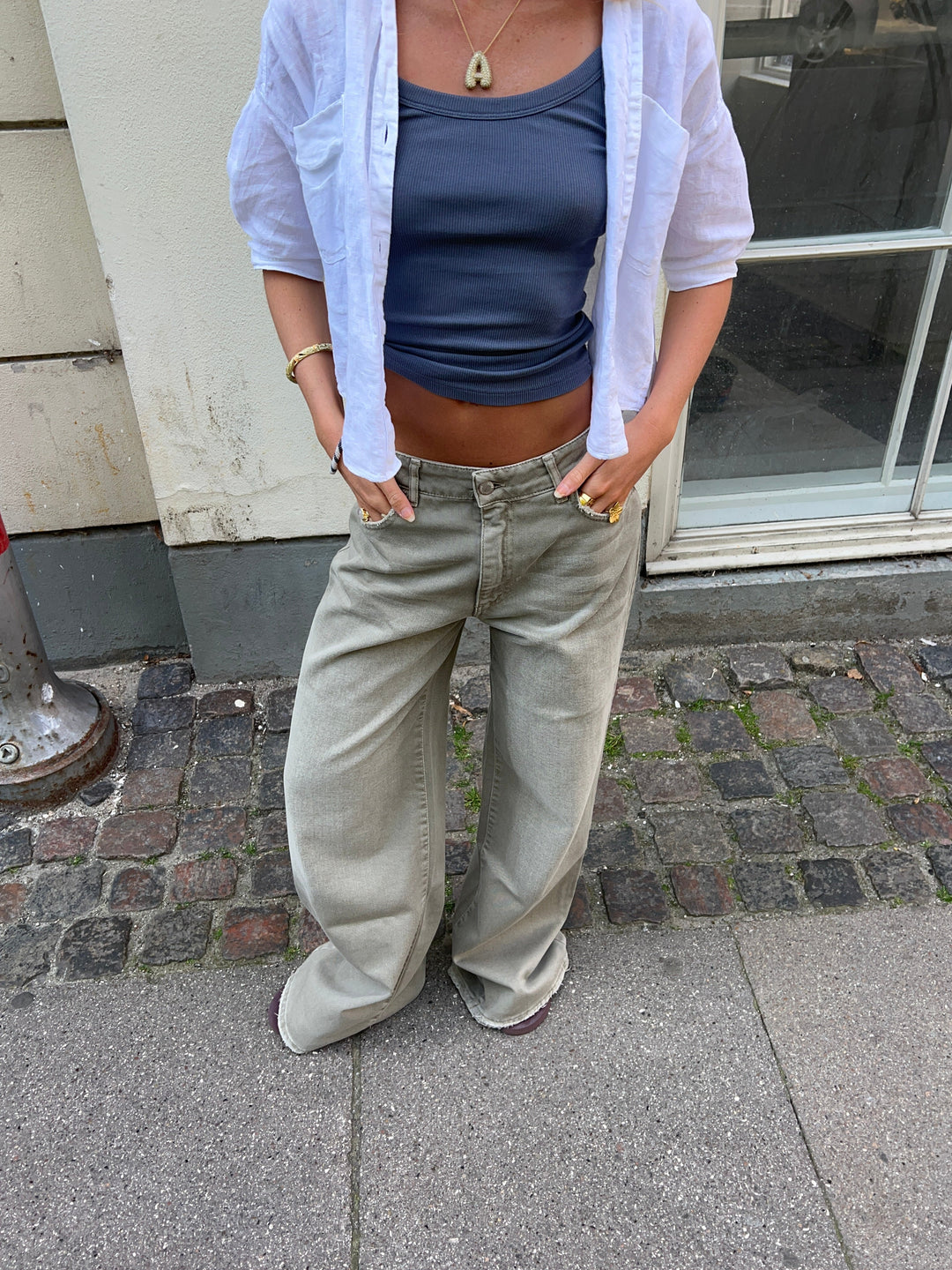 Naya | Women’s wide-leg jeans with baggy fit and versatile waist