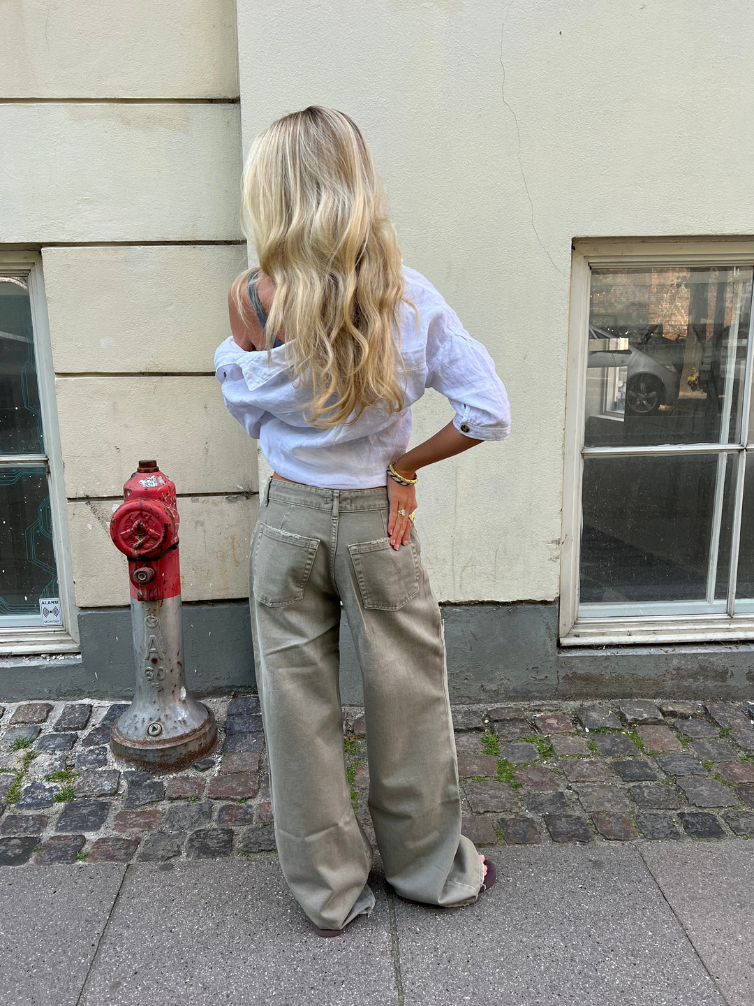 Naya | Women’s wide-leg jeans with baggy fit and versatile waist