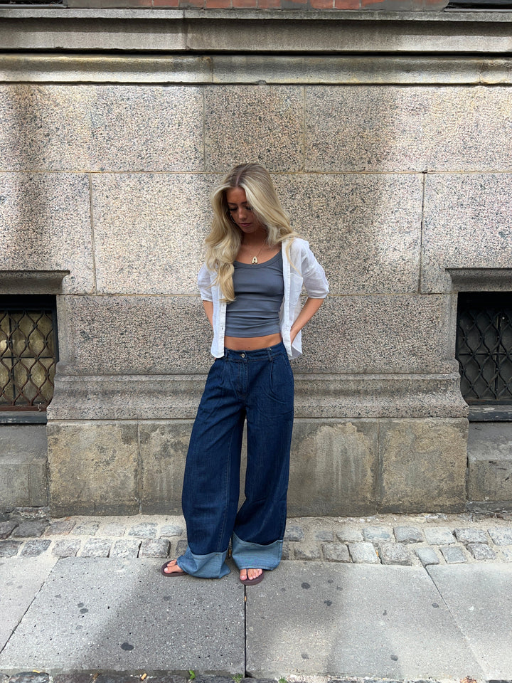 Deia | Women’s jeans with folded hem and oversized fit
