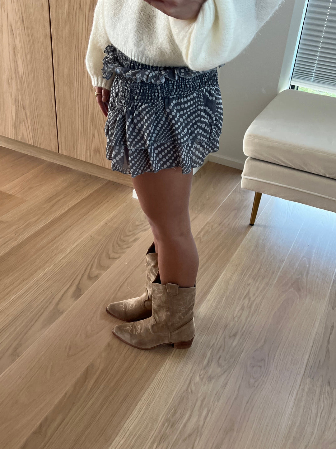 Trinity | Women’s cowboy boots with stitched detail and mid-shin height