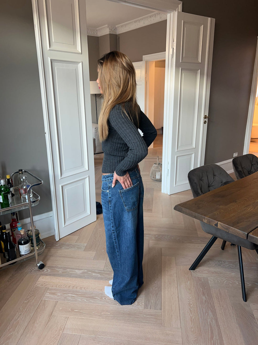 Athena | Women’s jeans with low waist and loose fit