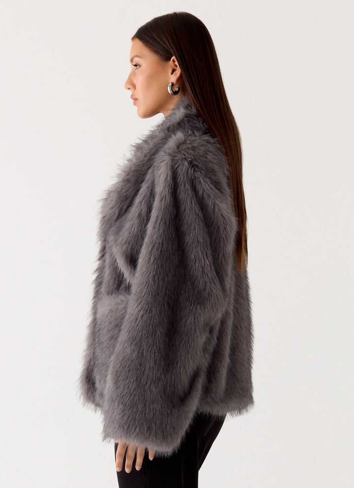 Julie | Women’s oversized faux fur jacket