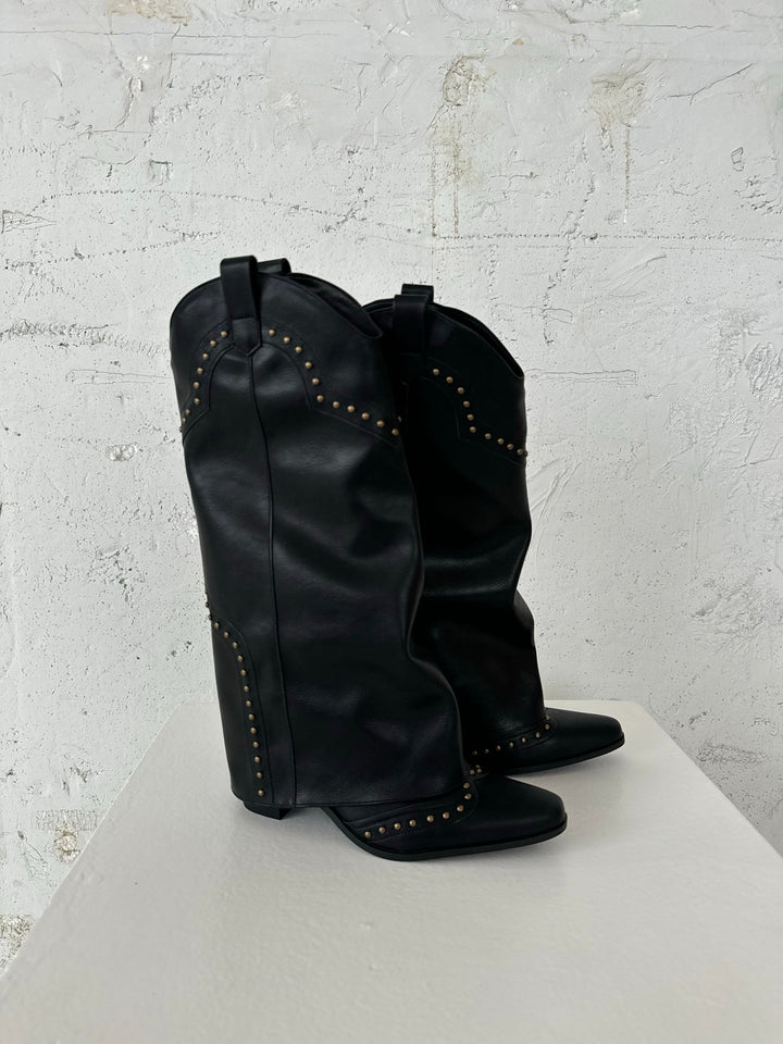 Alyssa | Women’s knee-high boots with gold accents and small heel