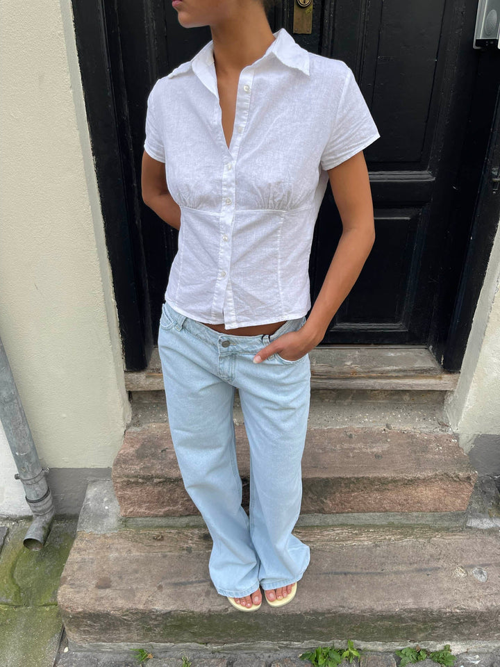 Yasmin | Women’s classic jeans with high waist and straight legs