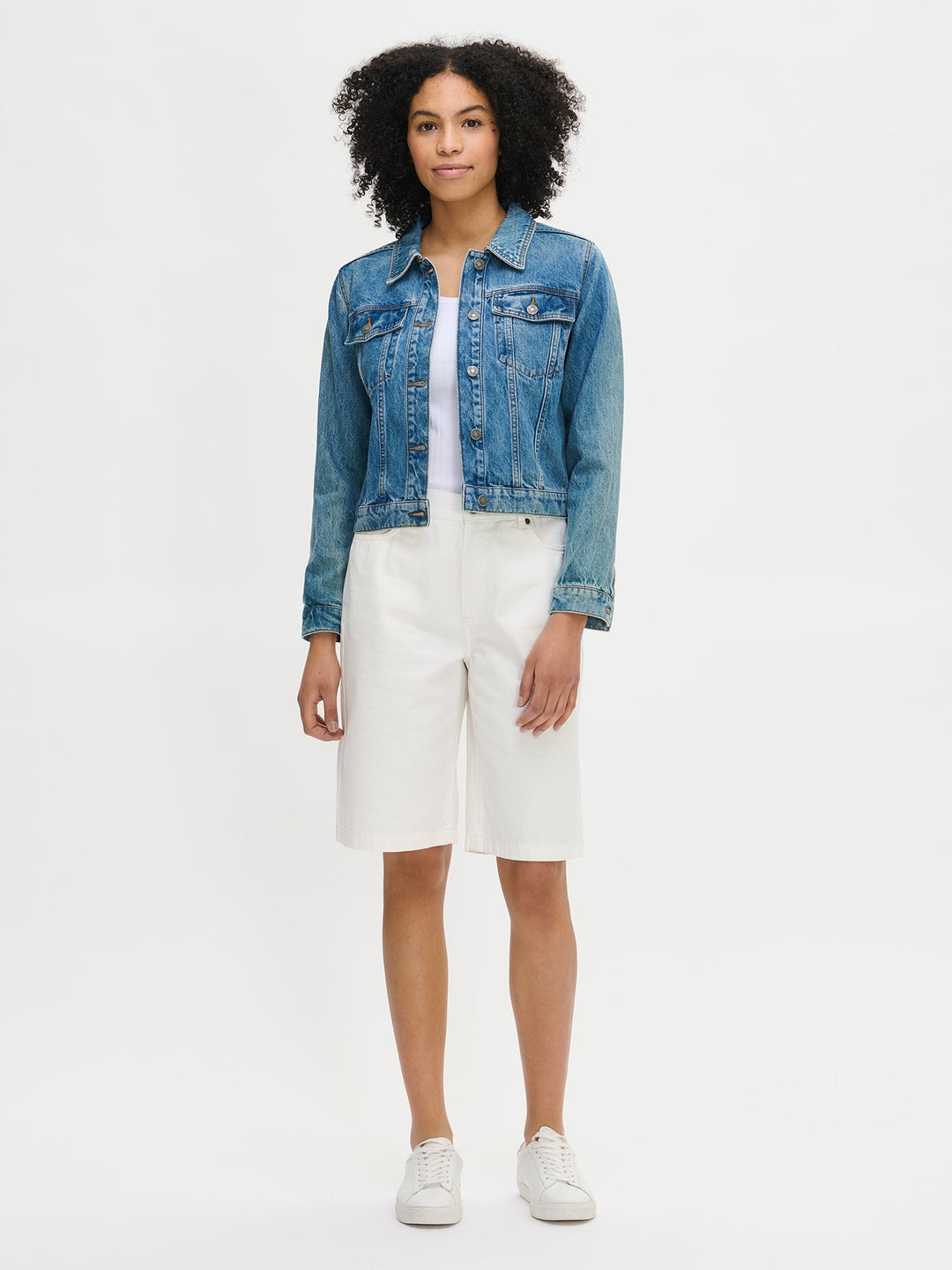 Shobe | Women’s classic denim jacket with timeless details