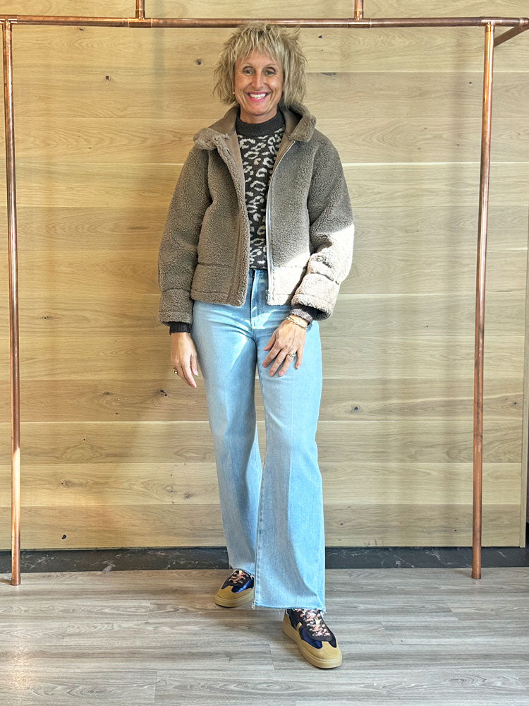 Amanda | Women’s faux-shearling jacket with hood