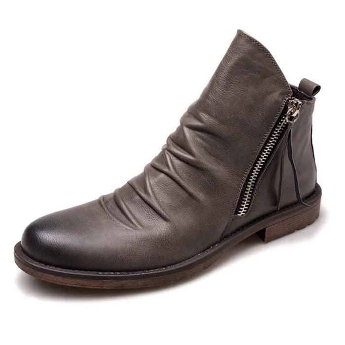 Bernardo | Men's boots with sleek shape