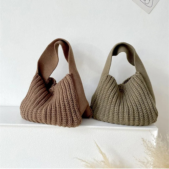 Athena | Women’s hobo bag with sculpted texture and wide strap