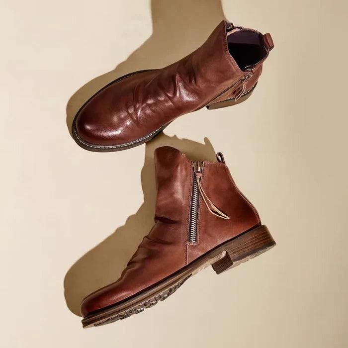 Bernardo | Men's boots with sleek shape