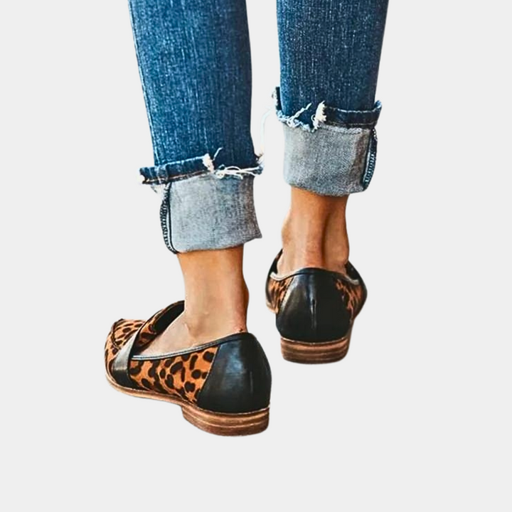 Aveline | Women's loafers with stitched edge and rounded toe