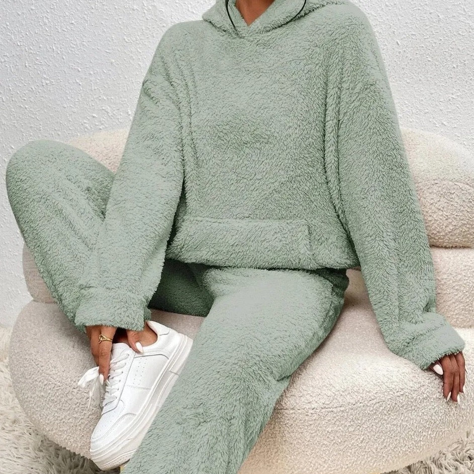 Mia | Women’s teddy lounge set
