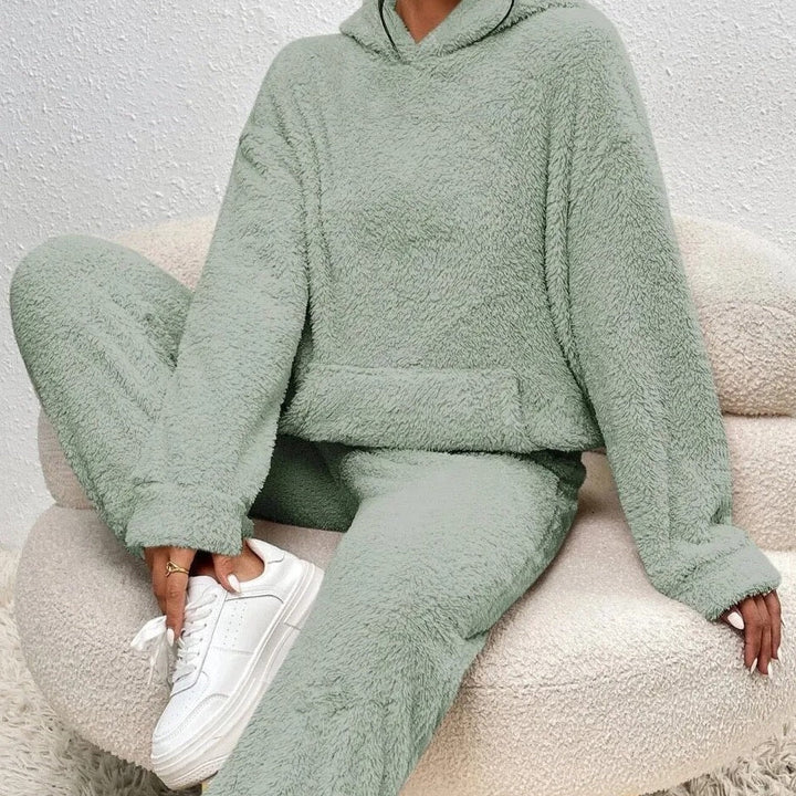 Mia | Women’s teddy lounge set