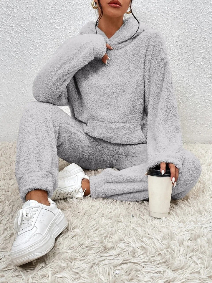 Mia | Women’s teddy lounge set