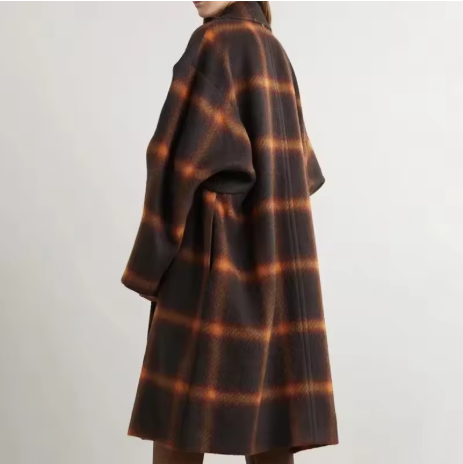 Winnie | Women’s vintage-style plaid coat with a clean single-breasted profile