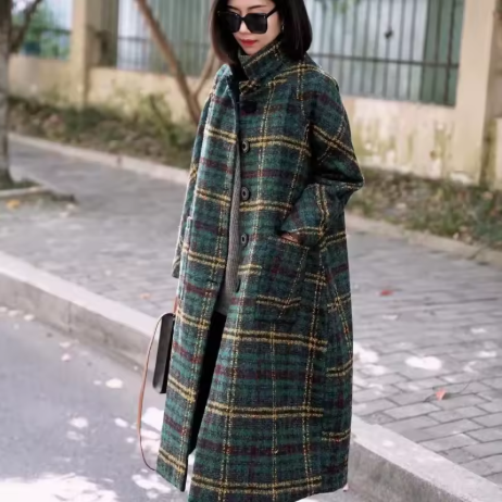 Zena | Women’s plaid woolen coat with a structured mid-length seasonal profile