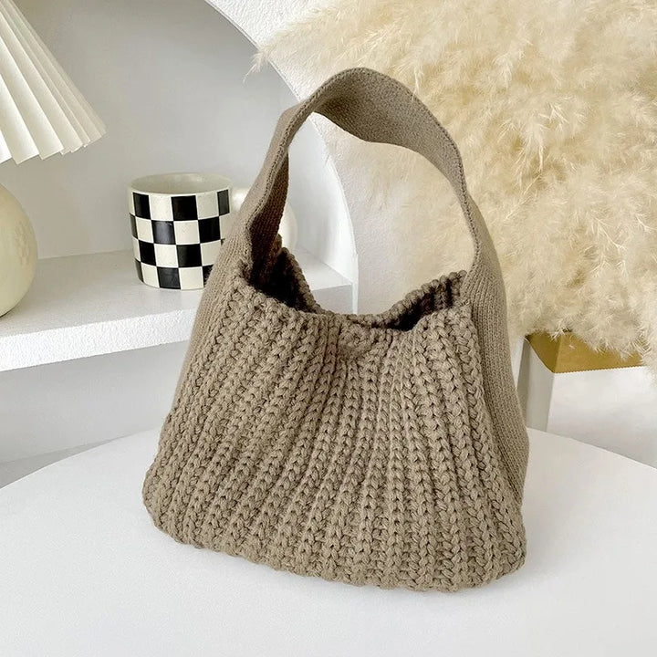 Athena | Women’s hobo bag with sculpted texture and wide strap