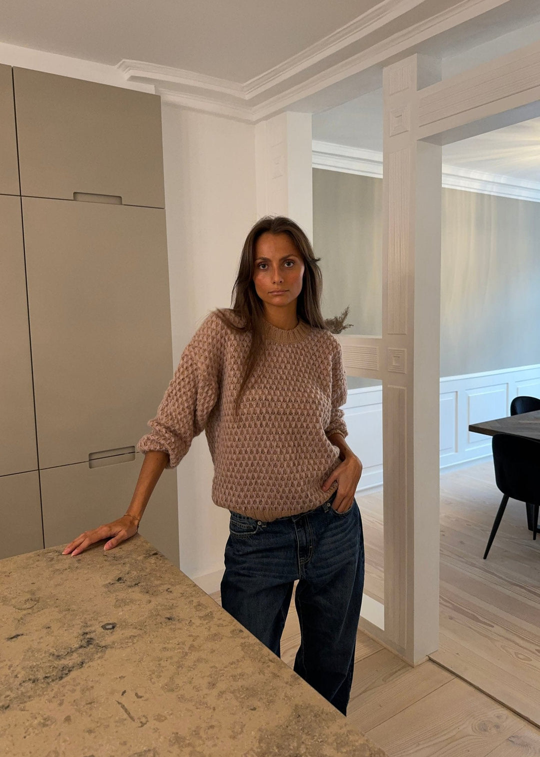 Jensen | Women’s loose fit sweater with ribbed edges