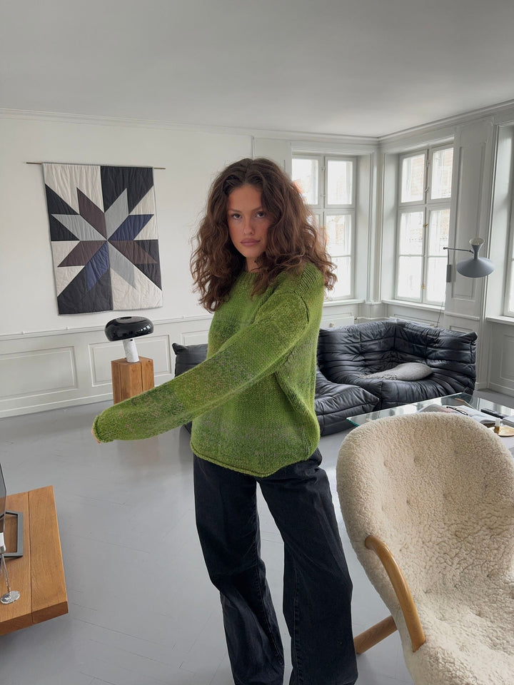 Kish | Women’s knit sweater with green shade and round neckline