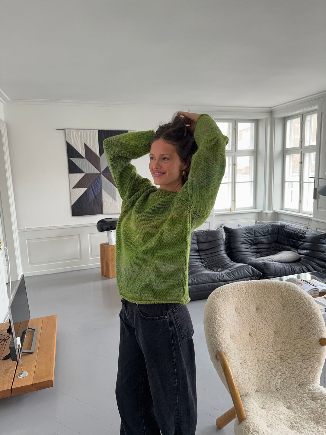 Kish | Women’s knit sweater with green shade and round neckline