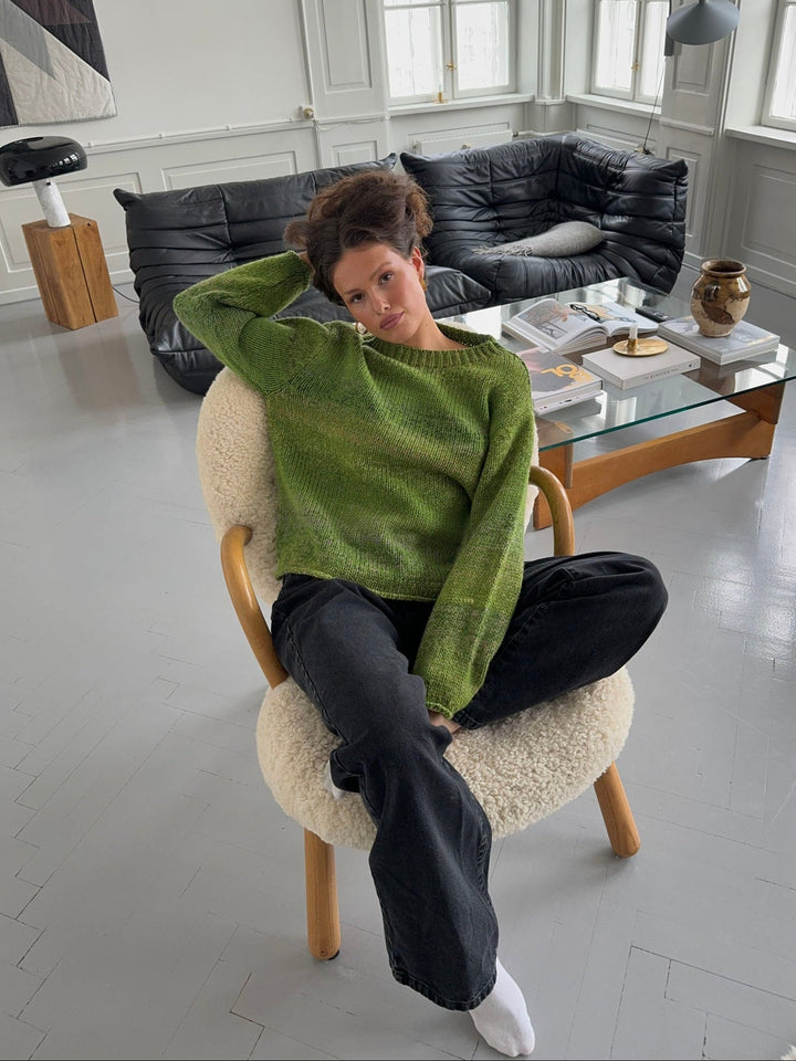 Kish | Women’s knit sweater with green shade and round neckline