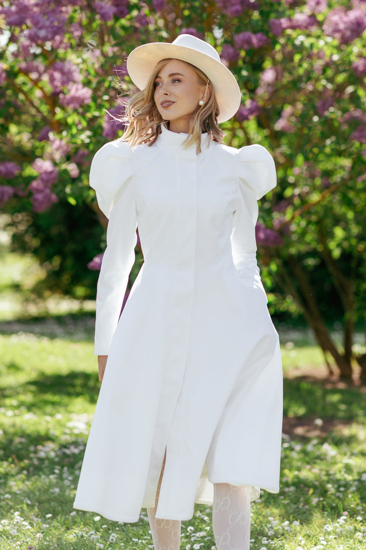 Joanna | Women’s elegant trench coat with balloon sleeves and satin lining