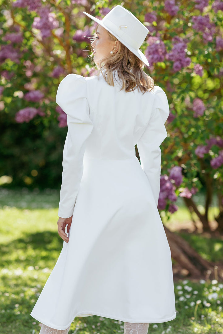 Joanna | Women’s elegant trench coat with balloon sleeves and satin lining