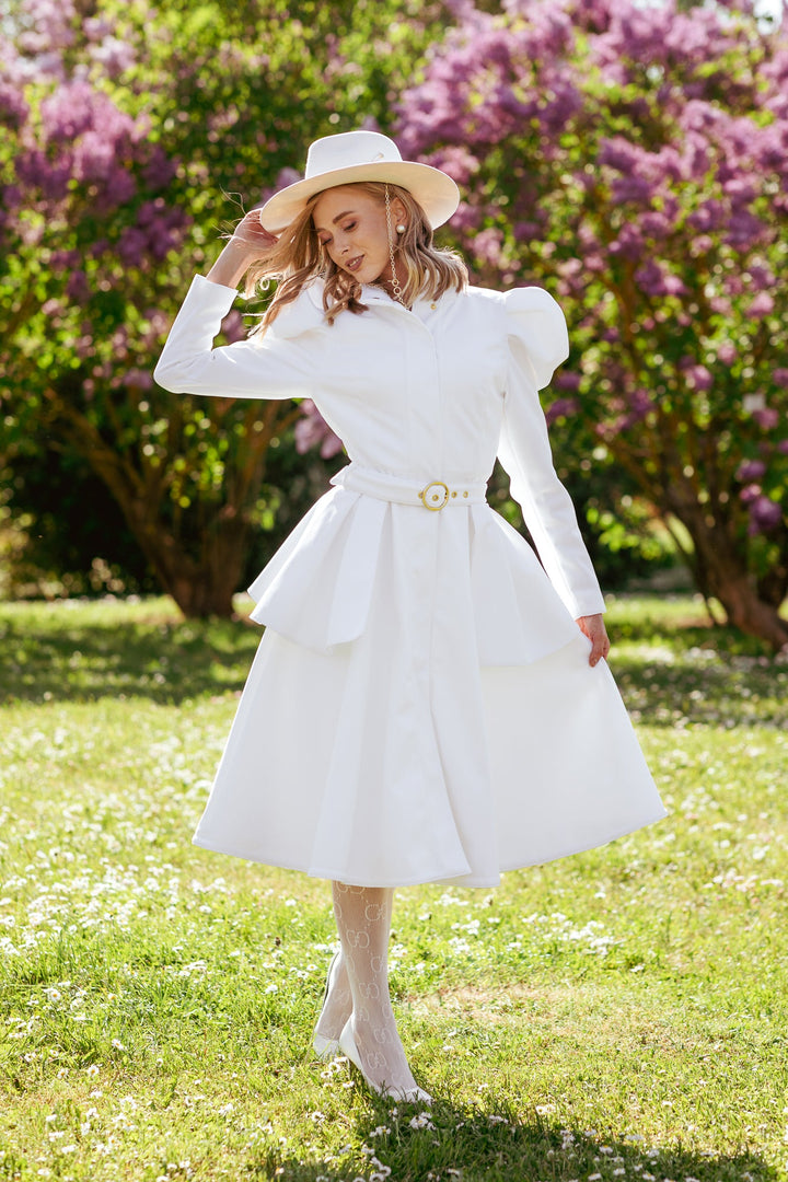 Joanna | Women’s elegant trench coat with balloon sleeves and satin lining