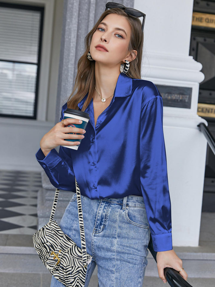 Amira | Women's blouse with classic collar