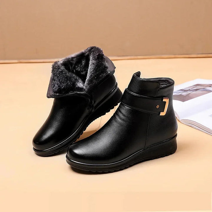 Henley | Women’s faux fur-lined leather ankle boots