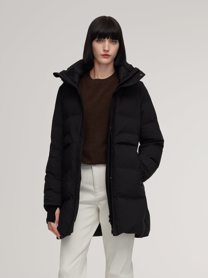 Saelyn | Women’s thermal hooded winter coat with a streamlined, weather-ready silhouette