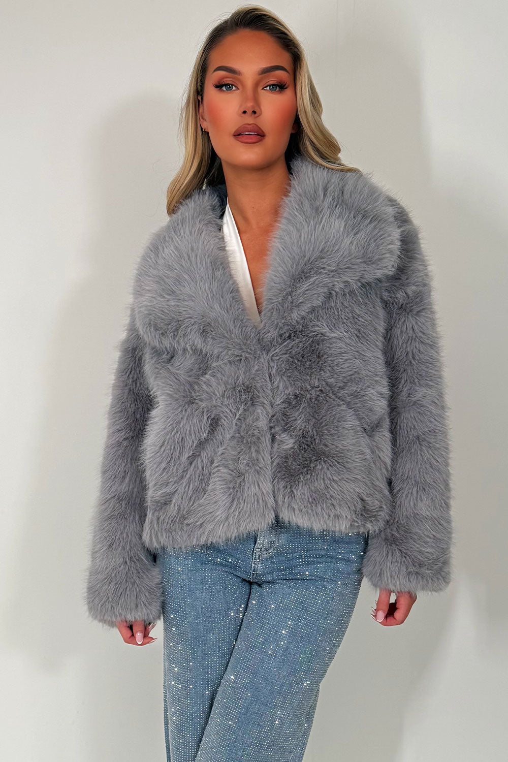 Ellis | Women’s collared faux fur jacket