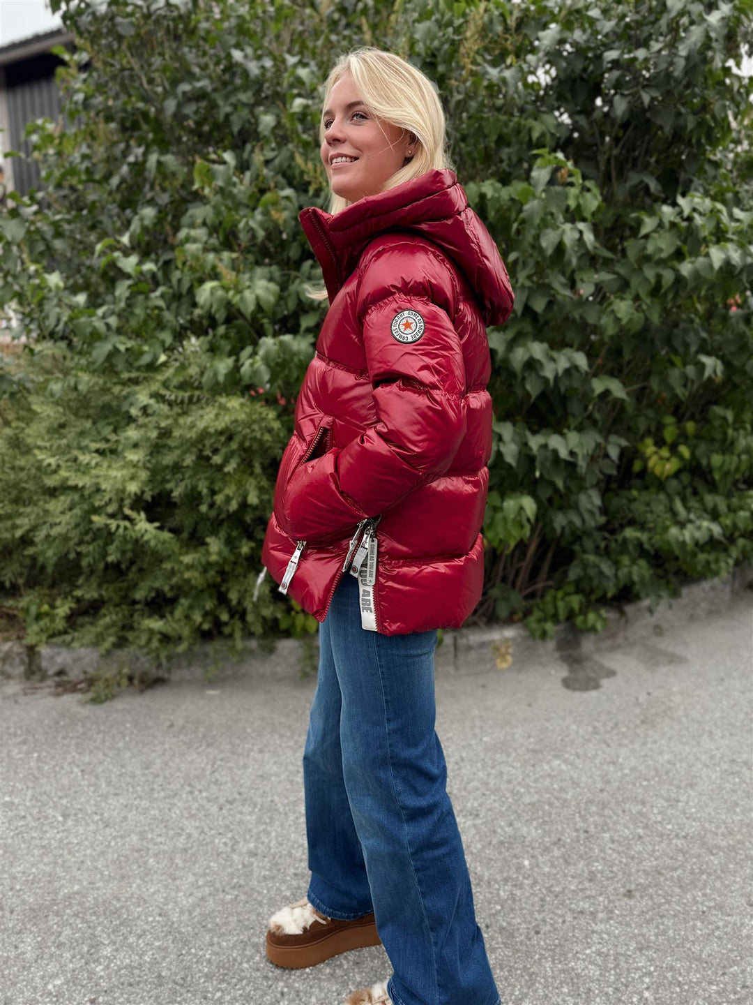 Liam | Women’s glossy down puffer jacket with hood