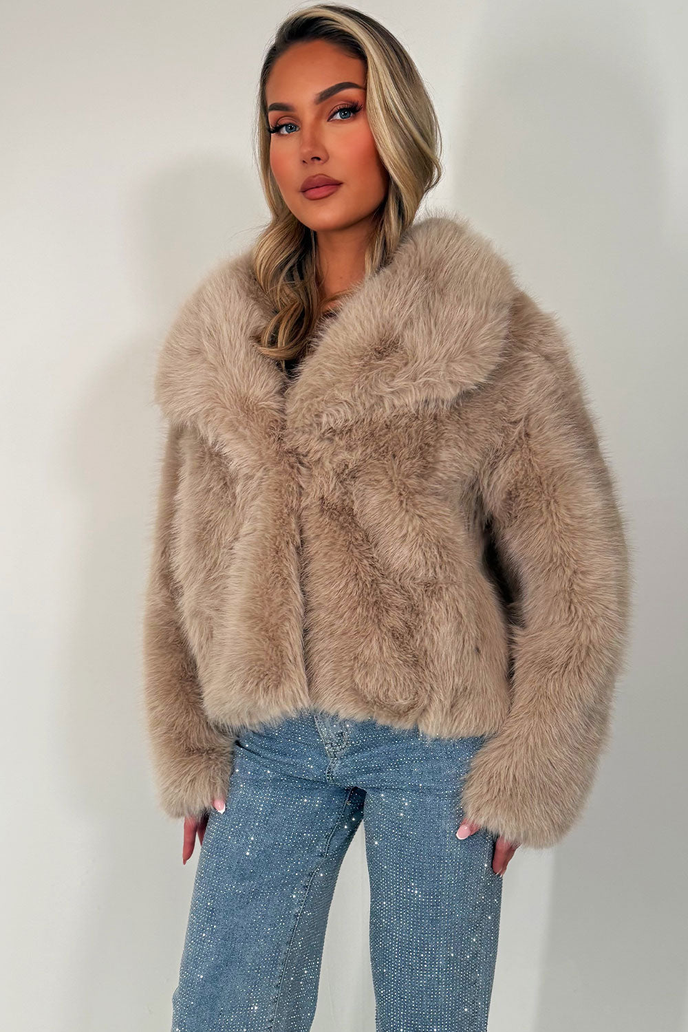Emera | Women’s collared faux fur jacket