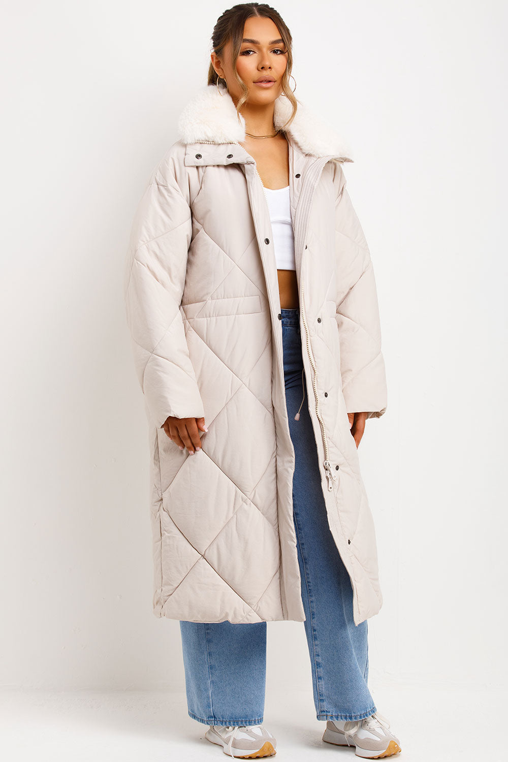 Geline | Women’s long quilted winter coat with faux fur collar