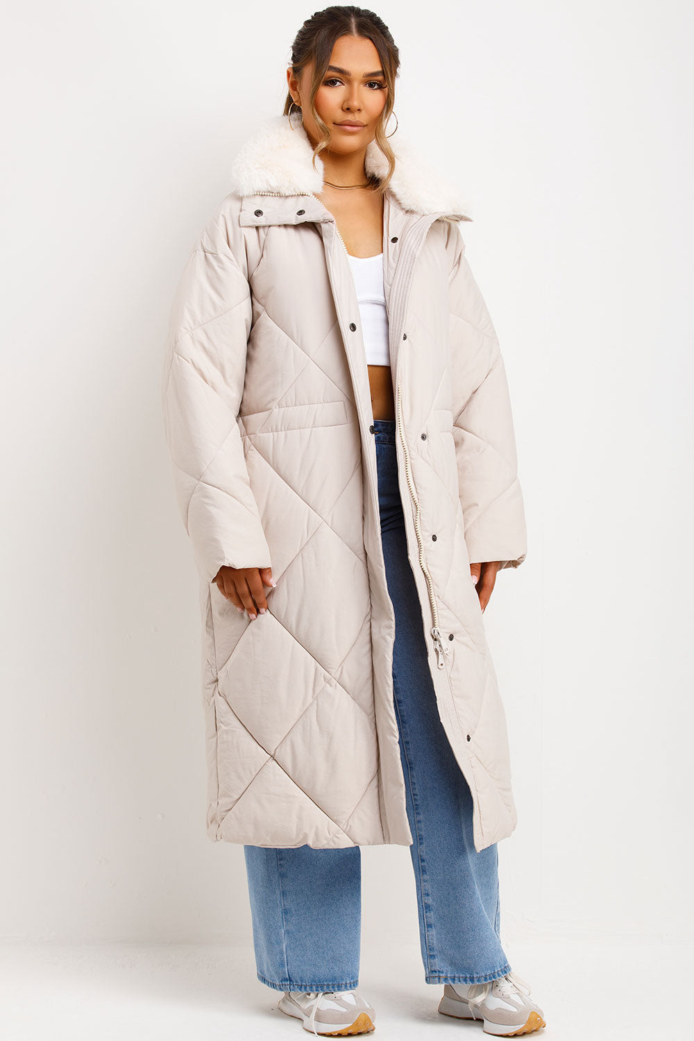 Geline | Women’s long quilted winter coat with faux fur collar