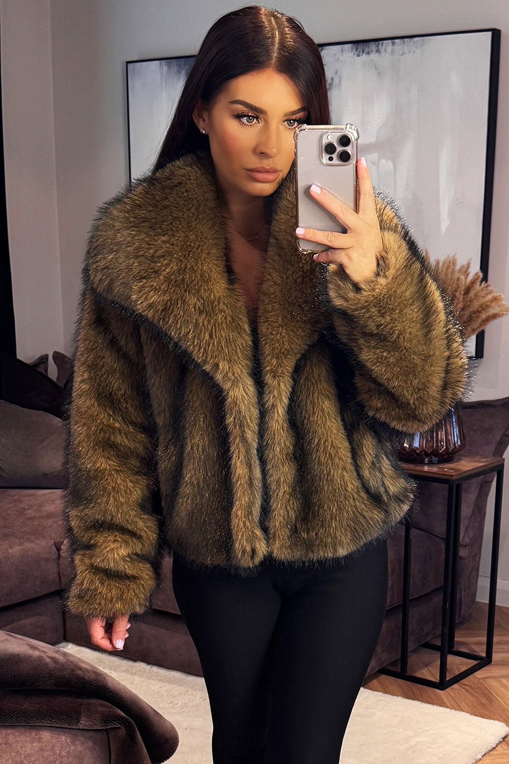 Catherine | Women’s short plush faux fur jacket