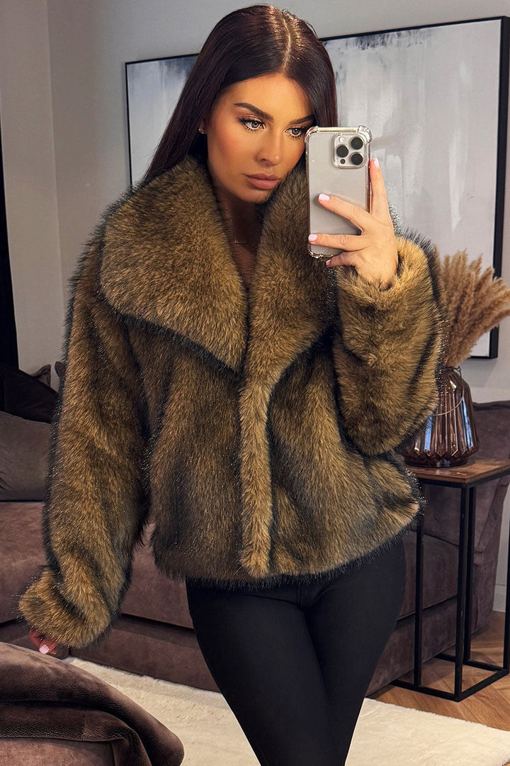 Catherine | Women’s short plush faux fur jacket