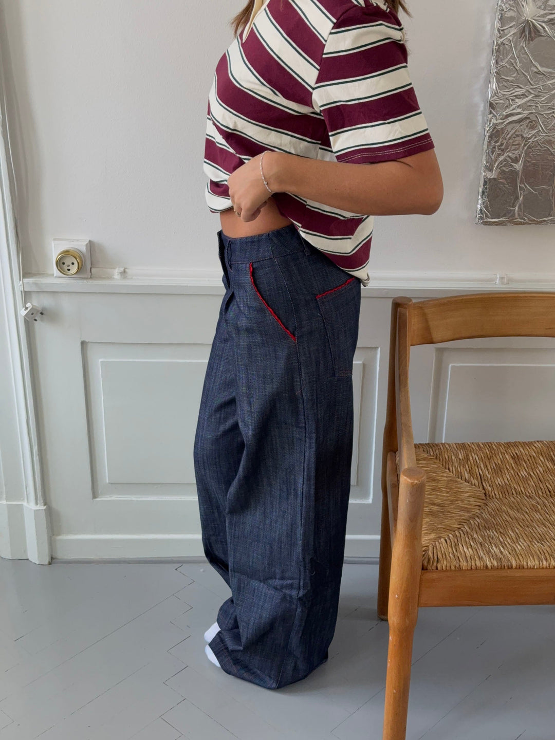 Sasha | Women’s trousers with contrast stitching and wide waistband